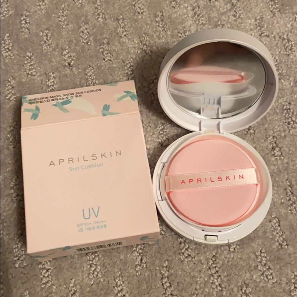 April Skin Magic Snow Sun Cushion SPF50+
